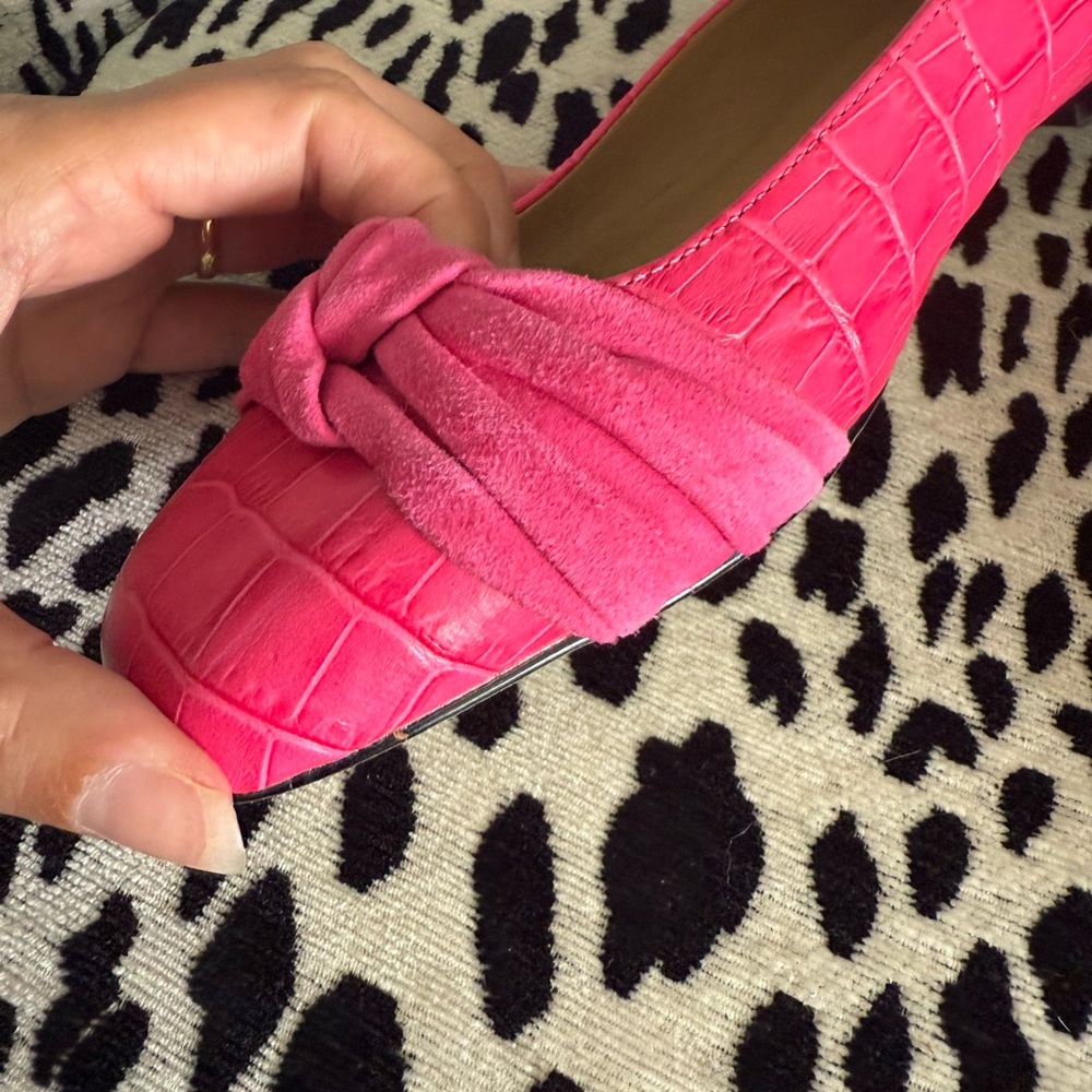 Hot Pink Croc-Embossed Talbots Women's Loafers Size 8M - Picture 4 of 14